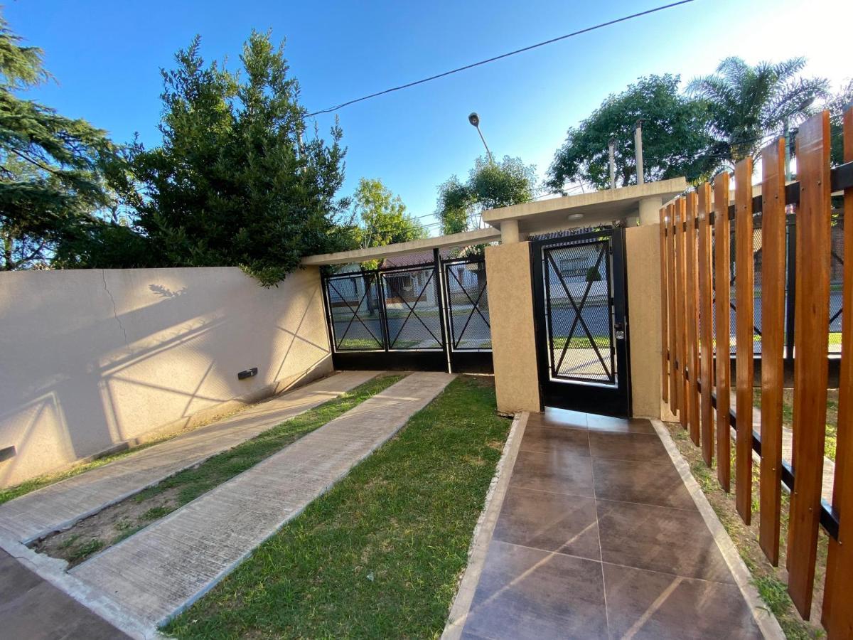 Mendoza Apartments Ezeiza Airport Luis Guillon Exterior foto